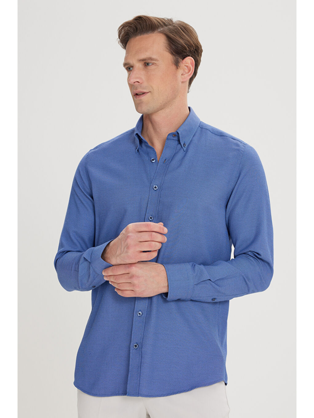 Erkek Mavi Slim Fit Dar Kesim %100 Pamuk Düğmeli Yaka Oxford Gömlek-3