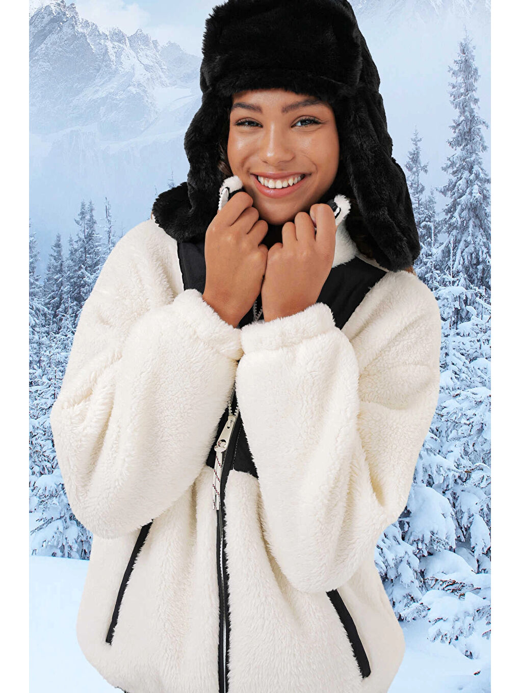 Kadın Ekru Siyah Baskılı Fermuarlı Suni Yünlü Astarlı Pelüş Ceket HZL25W BD151941-2