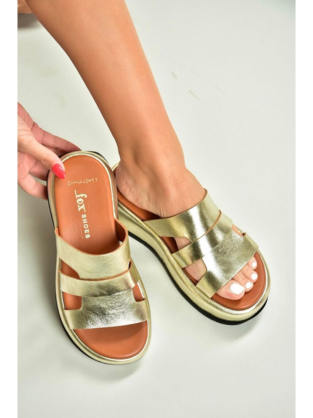 Sarı Altın Kadın Terlik U2964440-2