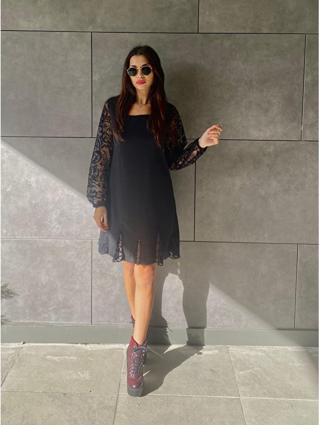 Siyah Kadın Uzun Kollu Yuvarlak Yaka Kol Ve Etek Ucu Dantelli Kısa Ithal Krep Elbise-2