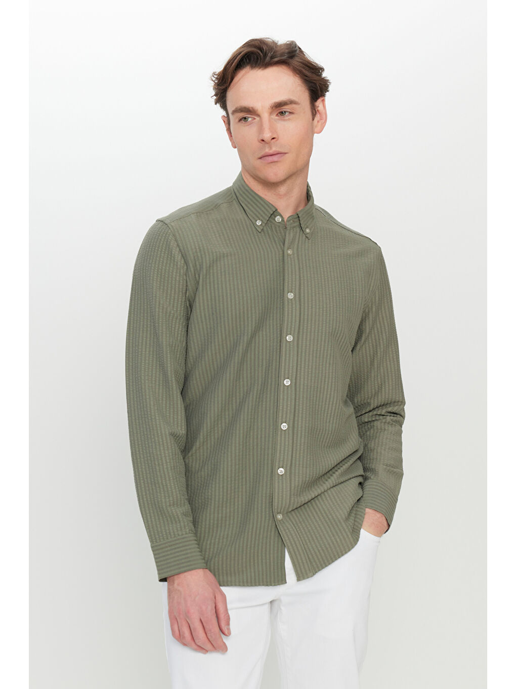 Erkek Haki Slim Fit Dar Kesim Düğmeli Yaka Armürlü Gofre Desenli Gömlek-2