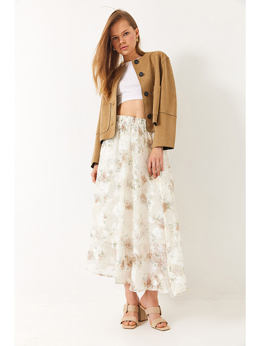 Ekru Kadın Beli Lastikli Çiçekli Nakışlı Tül Detaylı Astarlı Kloş Etek-1