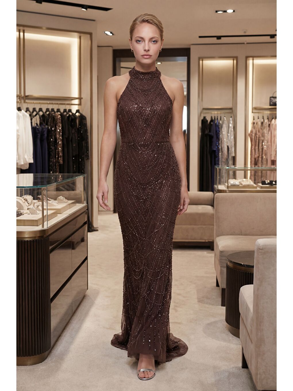 Kadın Kahverengi Dar Kalıp Halter Yaka Taşlı Uzun Balık Abiye Elbise-4