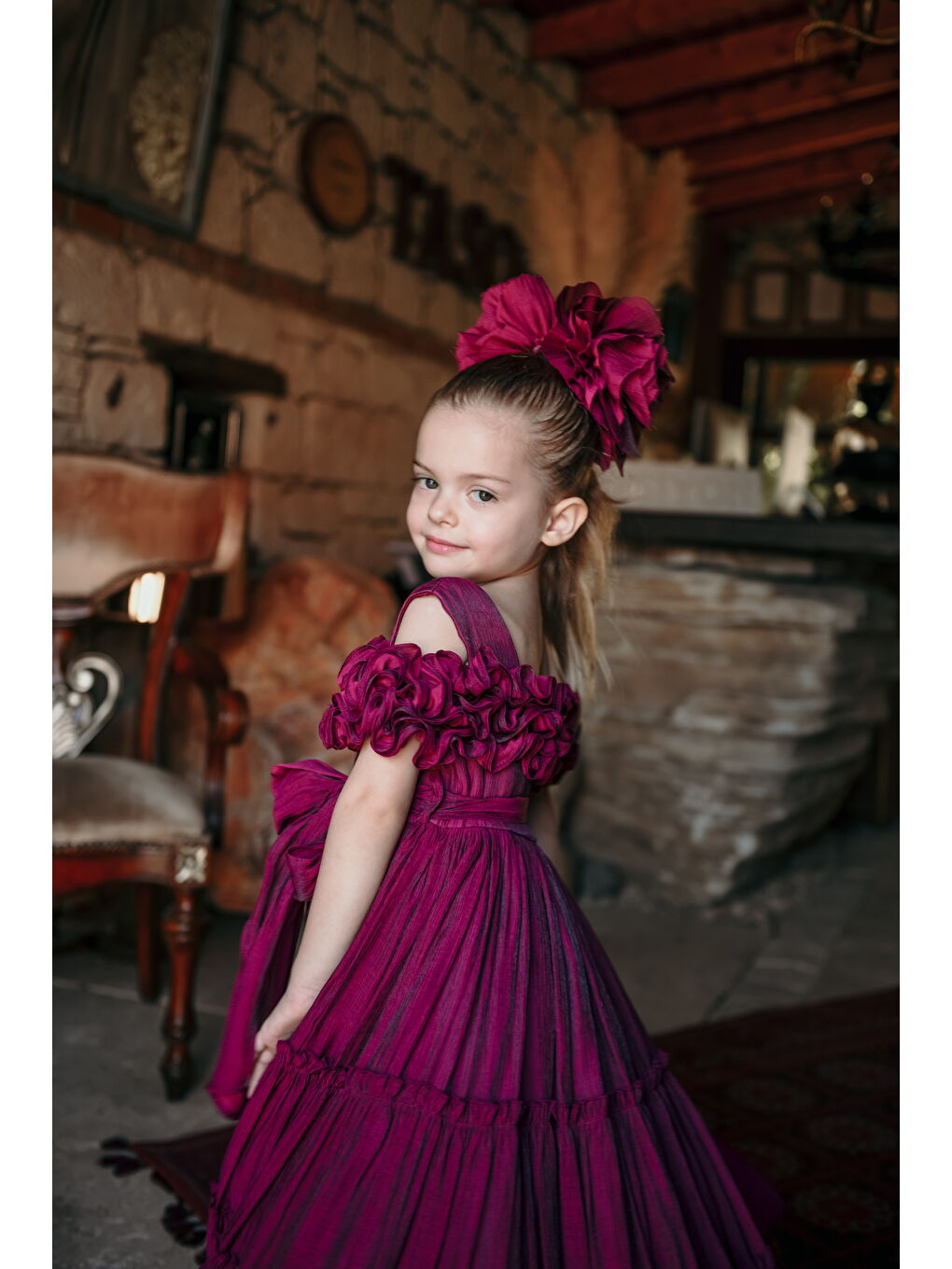 Fuşya Kız Çocuk Özel Abiye Elbise   Fırfırlı  Özel Tasarım   Taç Aksesuarlı Abiye Elbise_2463-5