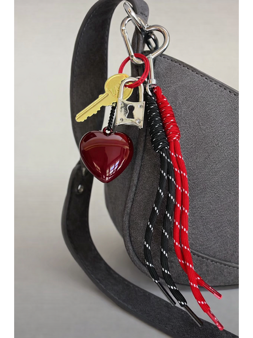 Kırmızı Kalp Charm Anahtarlık