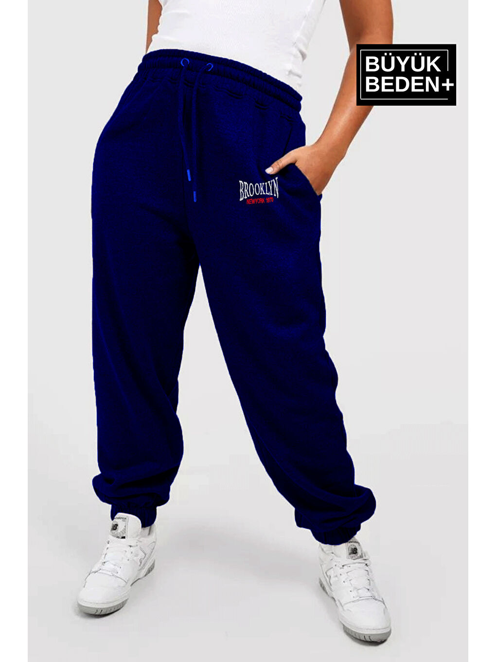 Lacivert Kadın Büyük Beden Paça Lastikli Buyuk Brooklyn Baskılı İnce Eşofman Altı SPR24BEAK49-1