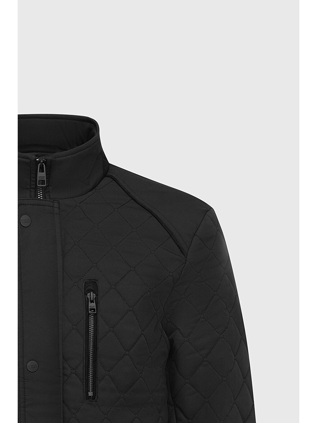 Erkek Siyah Standart Fit Normal Kesim Dik Yaka Kapitone Desenli Çıtçıtlı Yan Cepli Overcoat-9