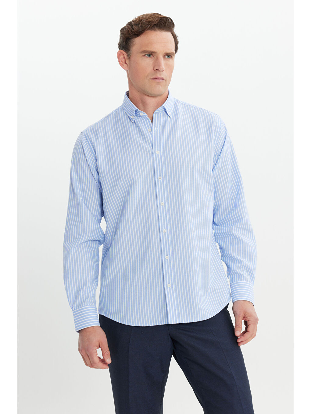 Erkek Mavi Pamuklu Comfort Fit Rahat Kesim Düğmeli Yaka Çizgili Gömlek-2