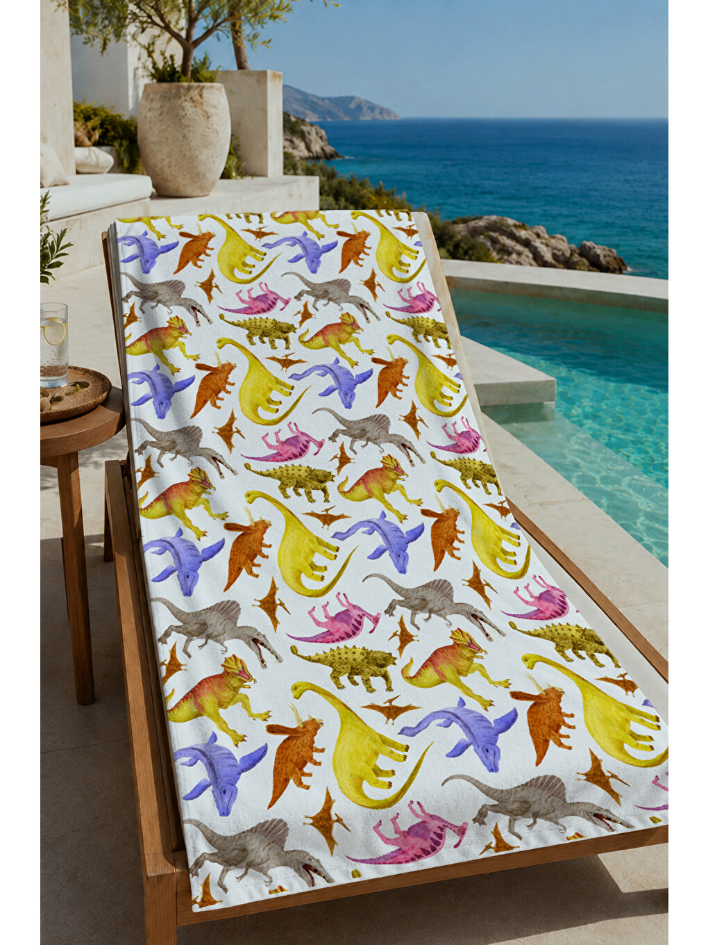 Beyaz Zemin Renkli Dinozor Desenli 70x150 Cm Dijital Baskılı Plaj Ve Banyo Havlusu