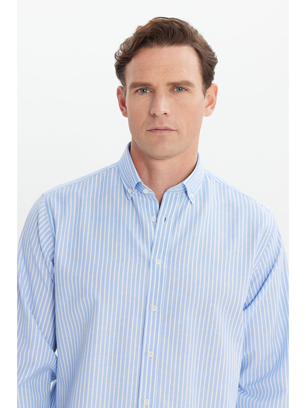 Erkek Mavi Pamuklu Comfort Fit Rahat Kesim Düğmeli Yaka Çizgili Gömlek-3