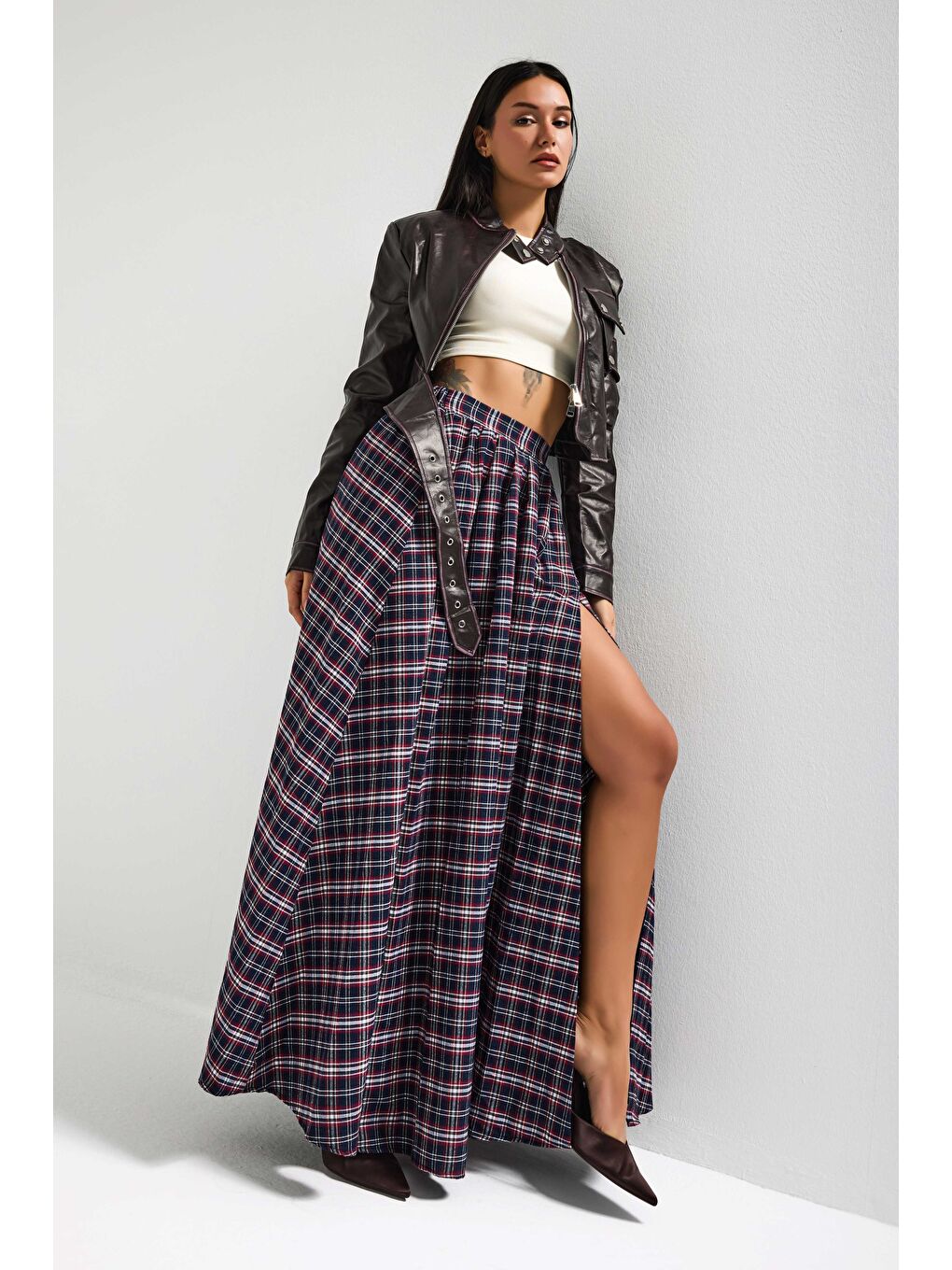 Kadın Lacivert Ekose s6-17 Maxi Boy Yırtmaç Detaylı Pamuk Pamuk Etek-3