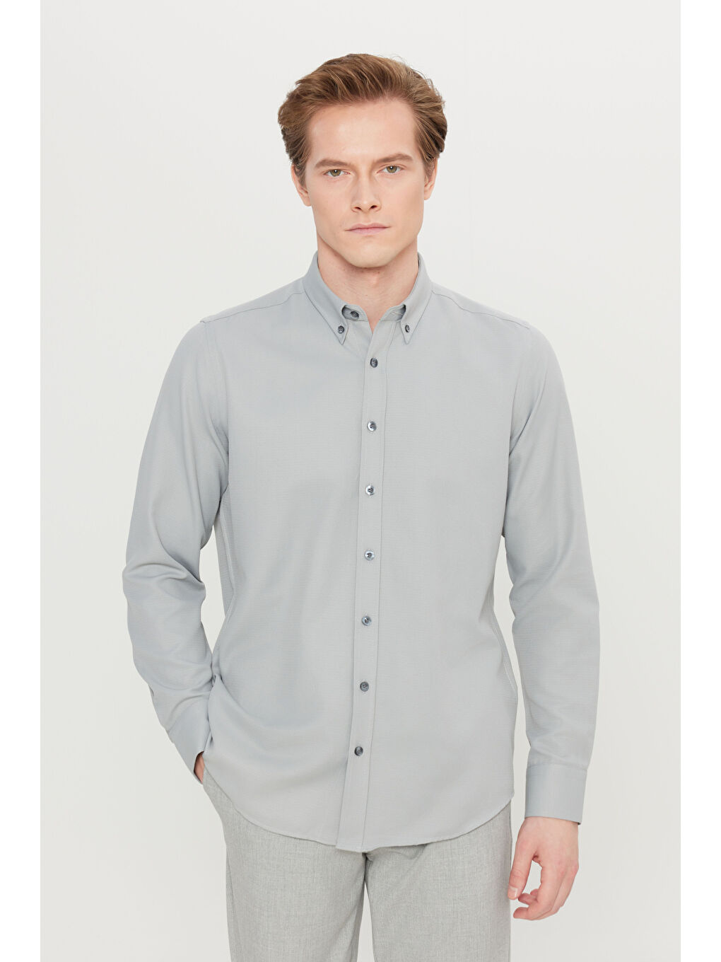 Erkek Gri Pamuklu Tailored Slim Fit Dar Kesim Düğmeli Yaka Armürlü Gömlek-2