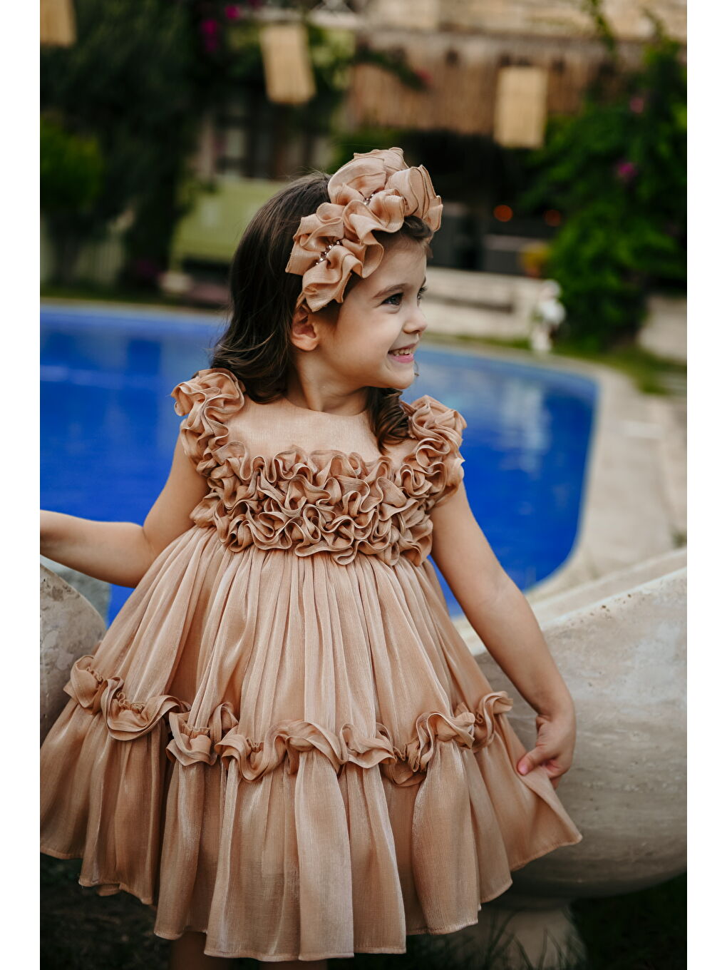 Bej Kız Çocuk Özel Abiye Elbise   Fırfırlı  Özel Tasarım   Taç Aksesuarlı Abiye Elbise_2461-3
