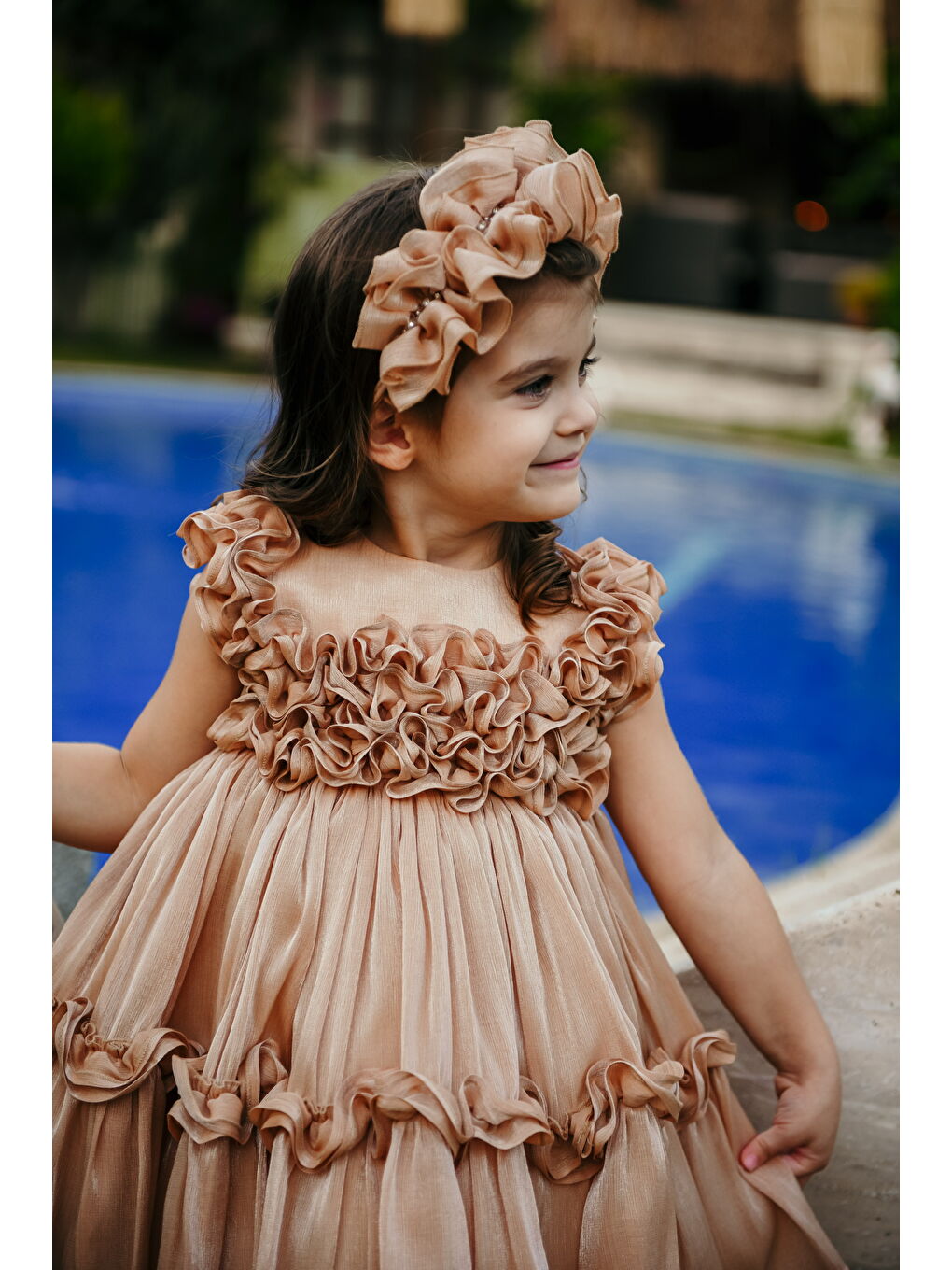 Bej Kız Çocuk Özel Abiye Elbise   Fırfırlı  Özel Tasarım   Taç Aksesuarlı Abiye Elbise_2461-4