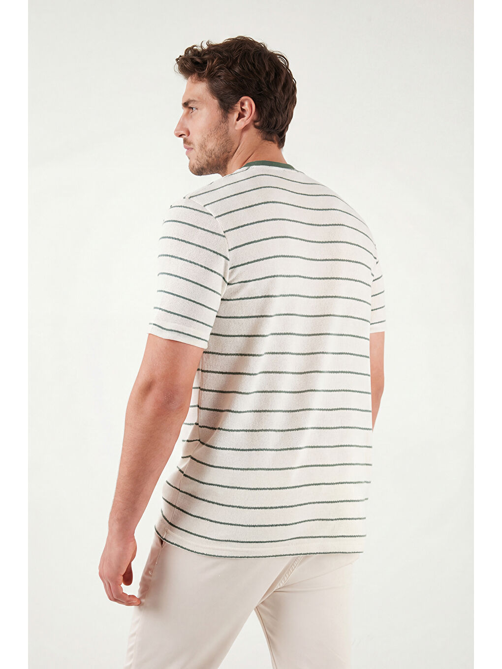 Yeşil Pamuklu Regular Fit Çizgili Bisiklet Yaka T Shirt 5904039-6