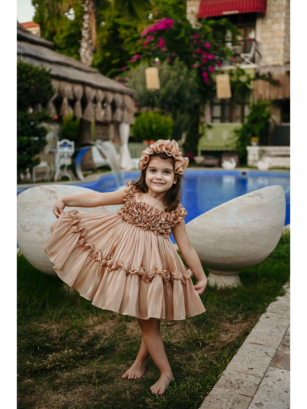 Bej Kız Çocuk Özel Abiye Elbise   Fırfırlı  Özel Tasarım   Taç Aksesuarlı Abiye Elbise_2461-5