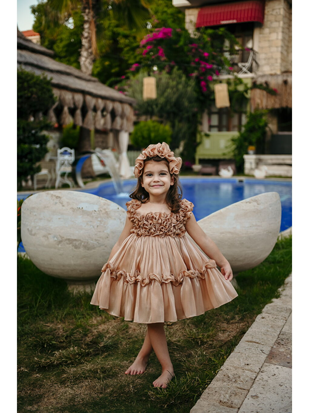 Bej Kız Çocuk Özel Abiye Elbise   Fırfırlı  Özel Tasarım   Taç Aksesuarlı Abiye Elbise_2461-6