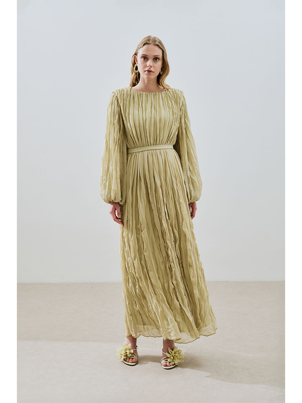 Yeşil Piliseli Şifon Elbise Adaçayı-3