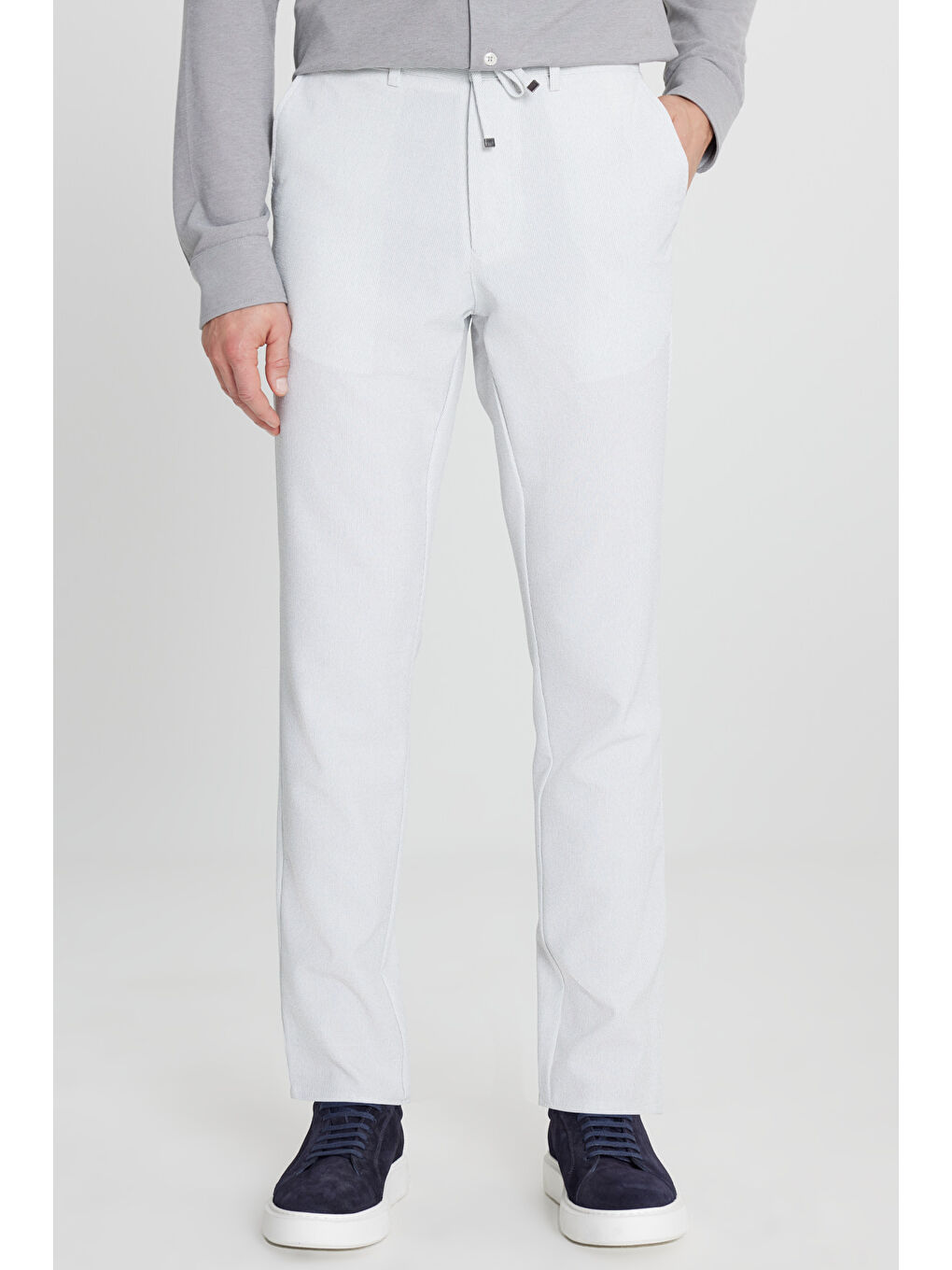 Erkek Gri Slim Fit Beli Bağlamalı Gofre Desenli Yan Cepli Casual Pantolon