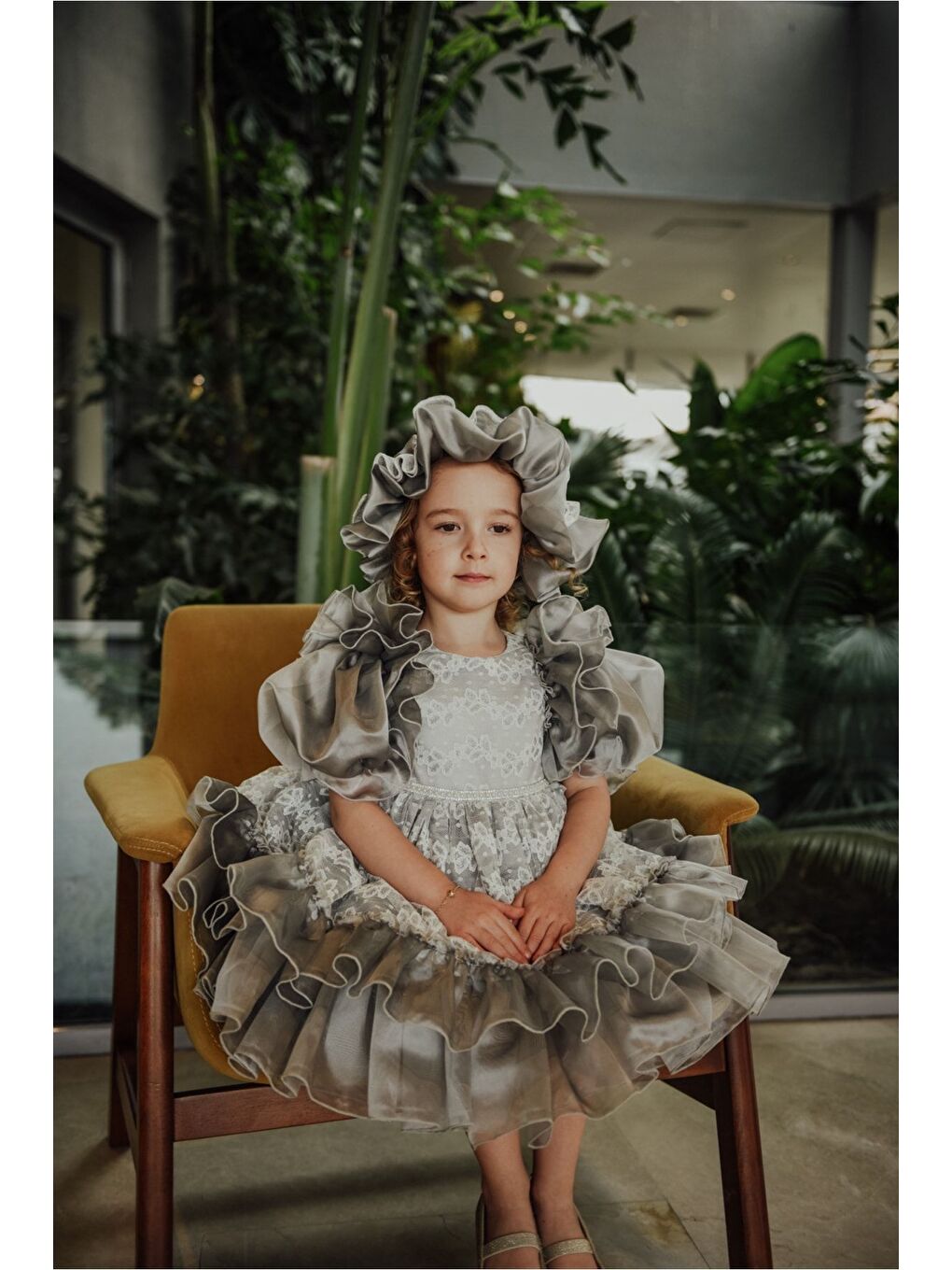 Gri Özel Tasarım Kız Çocuk Şapkalı Elbise , Kısa Kız Çocuk Elbisesi, Aksesuarlı Çocuk Abiye-4