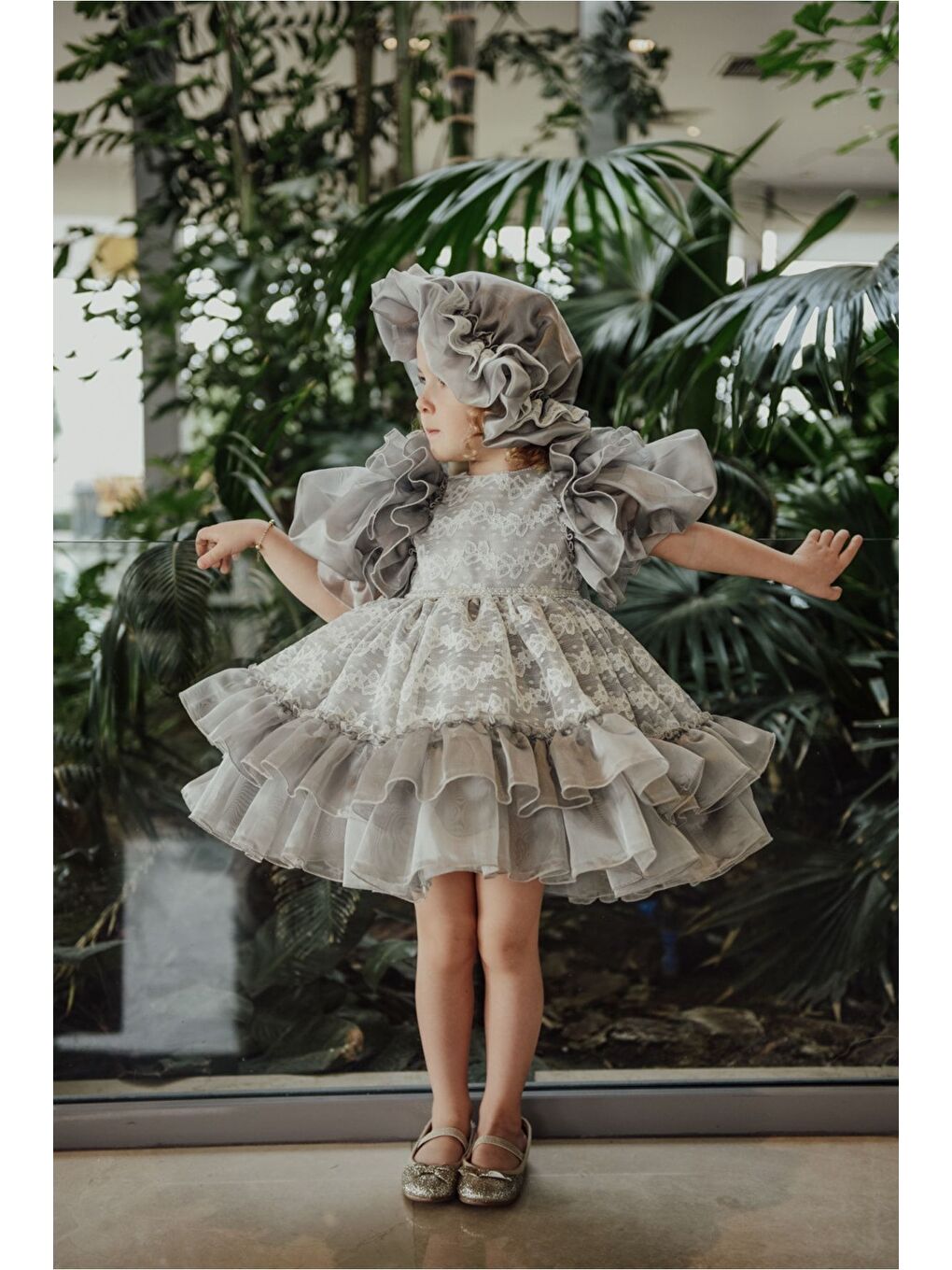 Gri Özel Tasarım Kız Çocuk Şapkalı Elbise , Kısa Kız Çocuk Elbisesi, Aksesuarlı Çocuk Abiye-5