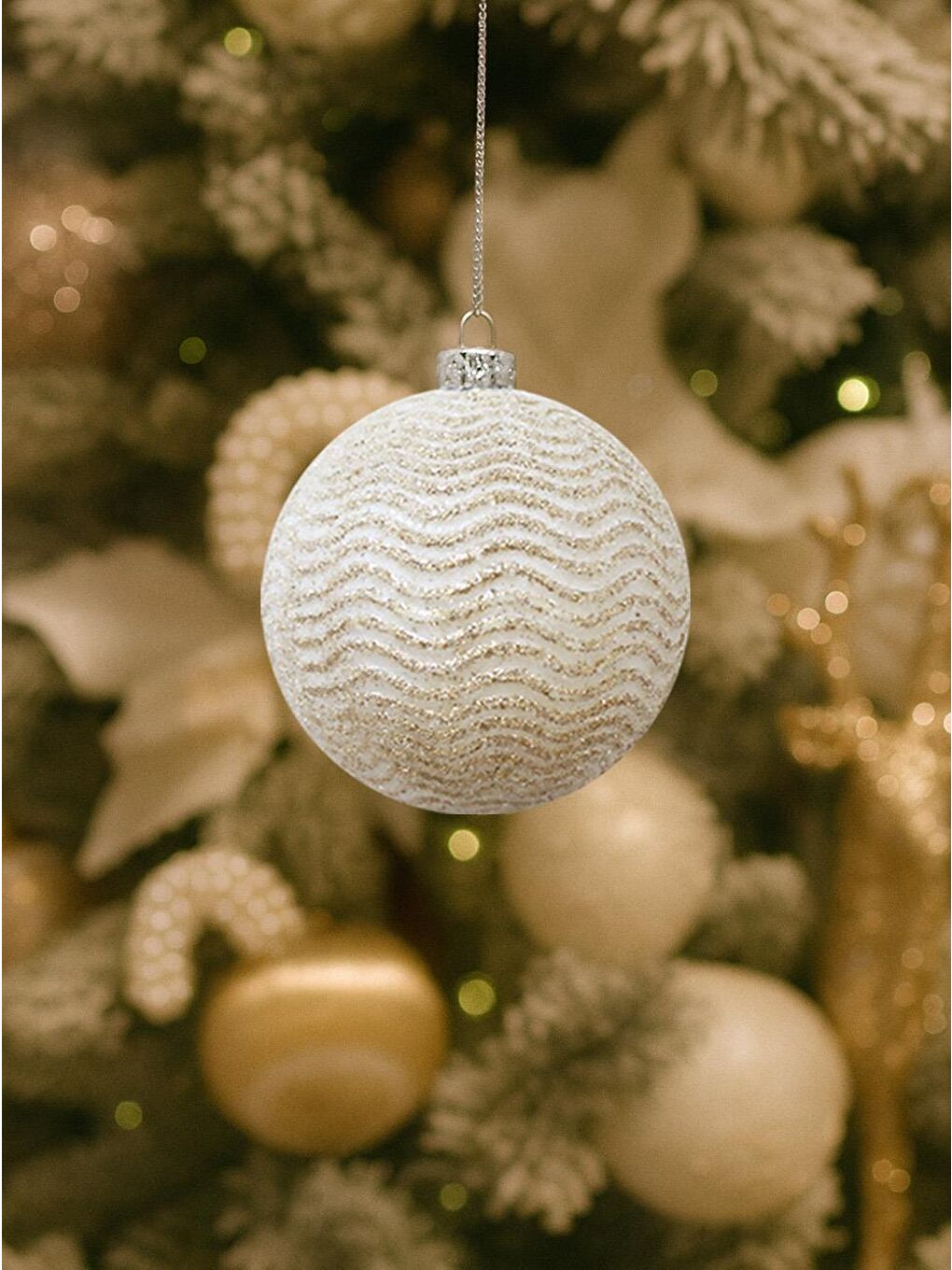 Ekru Yılbaşı Topu Simli Dalga Desenli Çam Ağacı Süsü Işıltılı Açık Krem 8 cm 3'lü