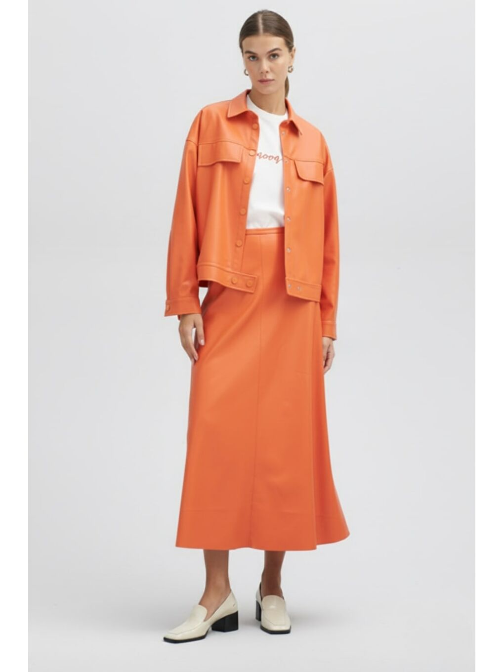 Deri Görünümlü Turuncu Ceket Gömlek