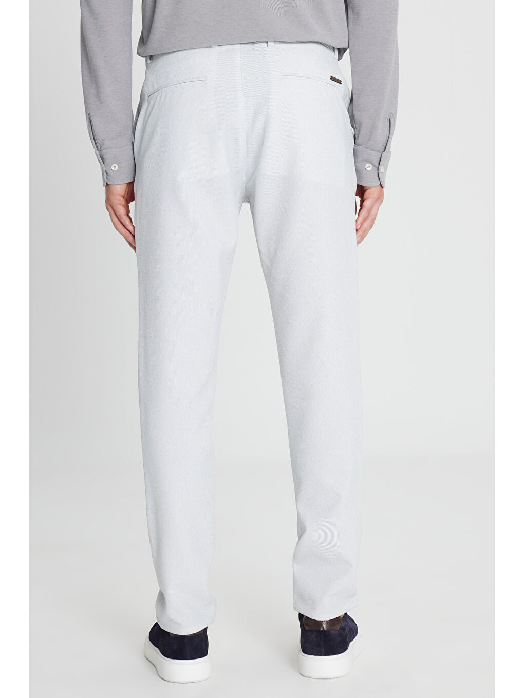 Erkek Gri Slim Fit Beli Bağlamalı Gofre Desenli Yan Cepli Casual Pantolon-4