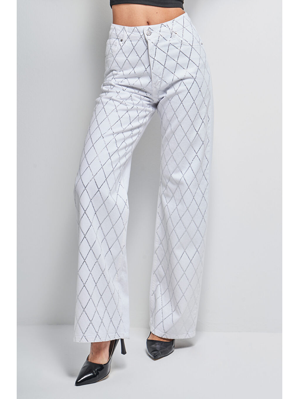 Kadın Beyaz Renk Rita T5s5-2 Straight Fit Parlak Taşlı Yüksek Bel Tasarım Denim Jean