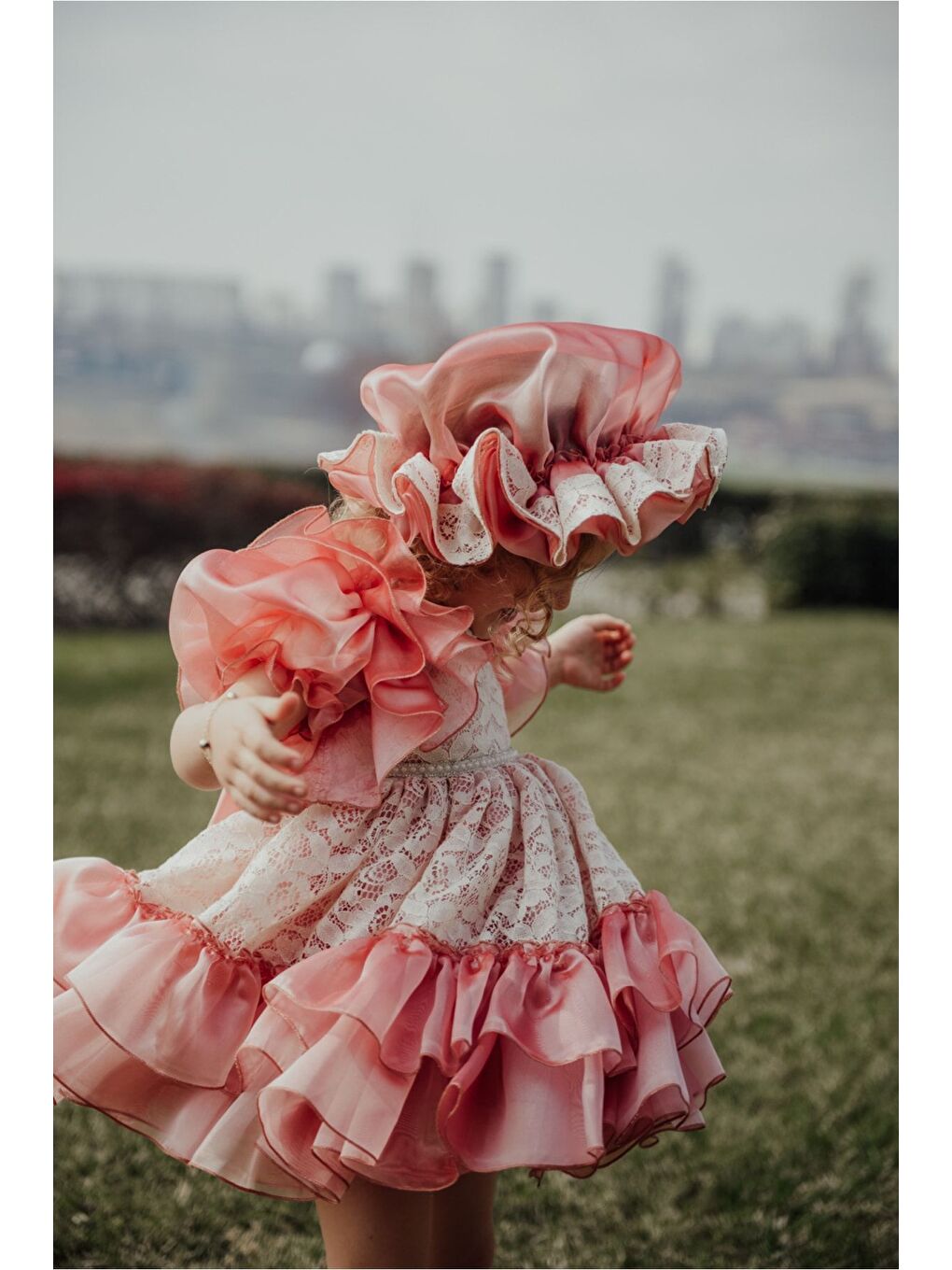 Pembe Özel Tasarım Kız Çocuk Şapkalı Elbise , Kısa Kız Çocuk Elbisesi, Aksesuarlı Çocuk Abiye-5