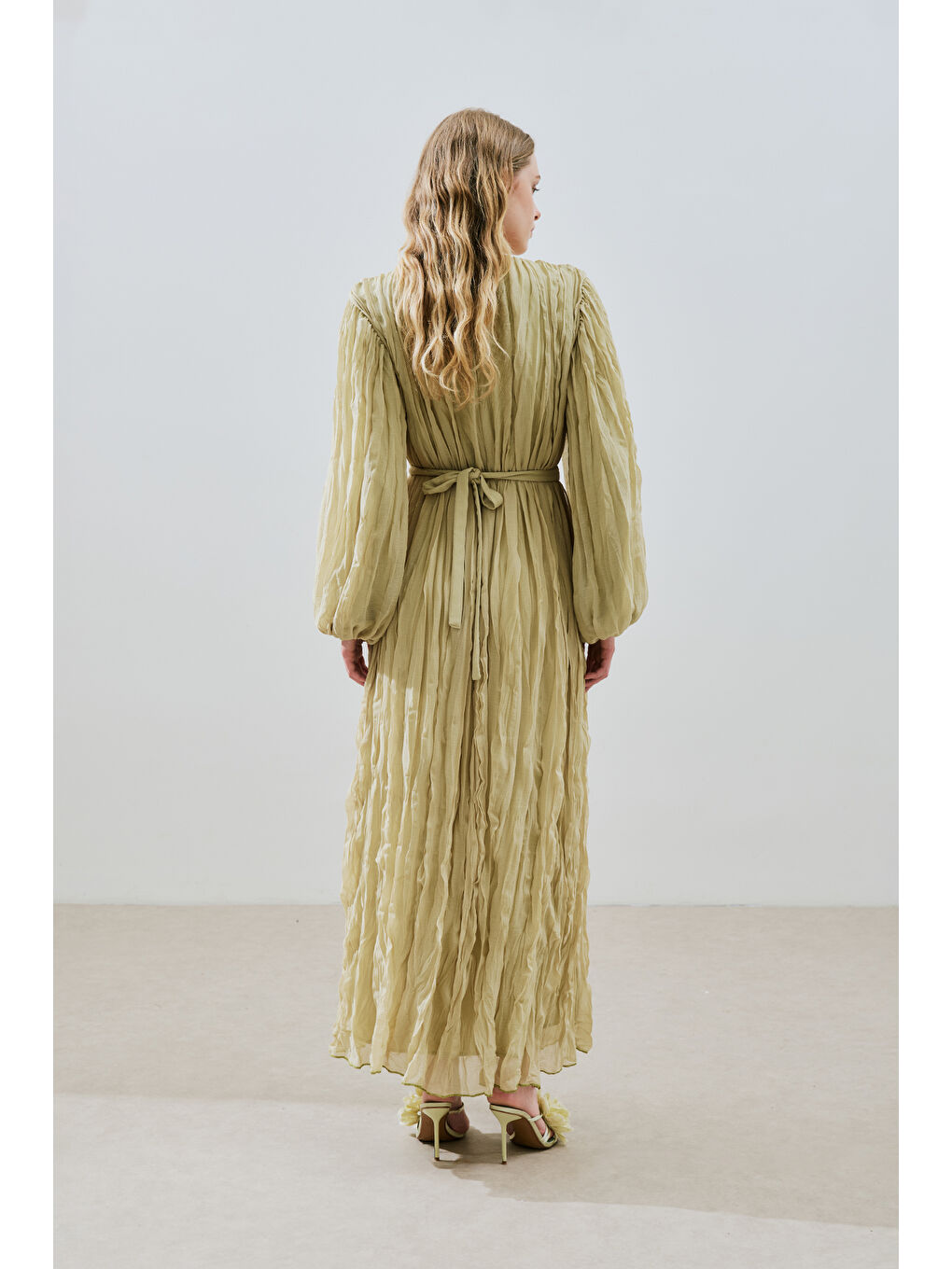 Yeşil Piliseli Şifon Elbise Adaçayı-6