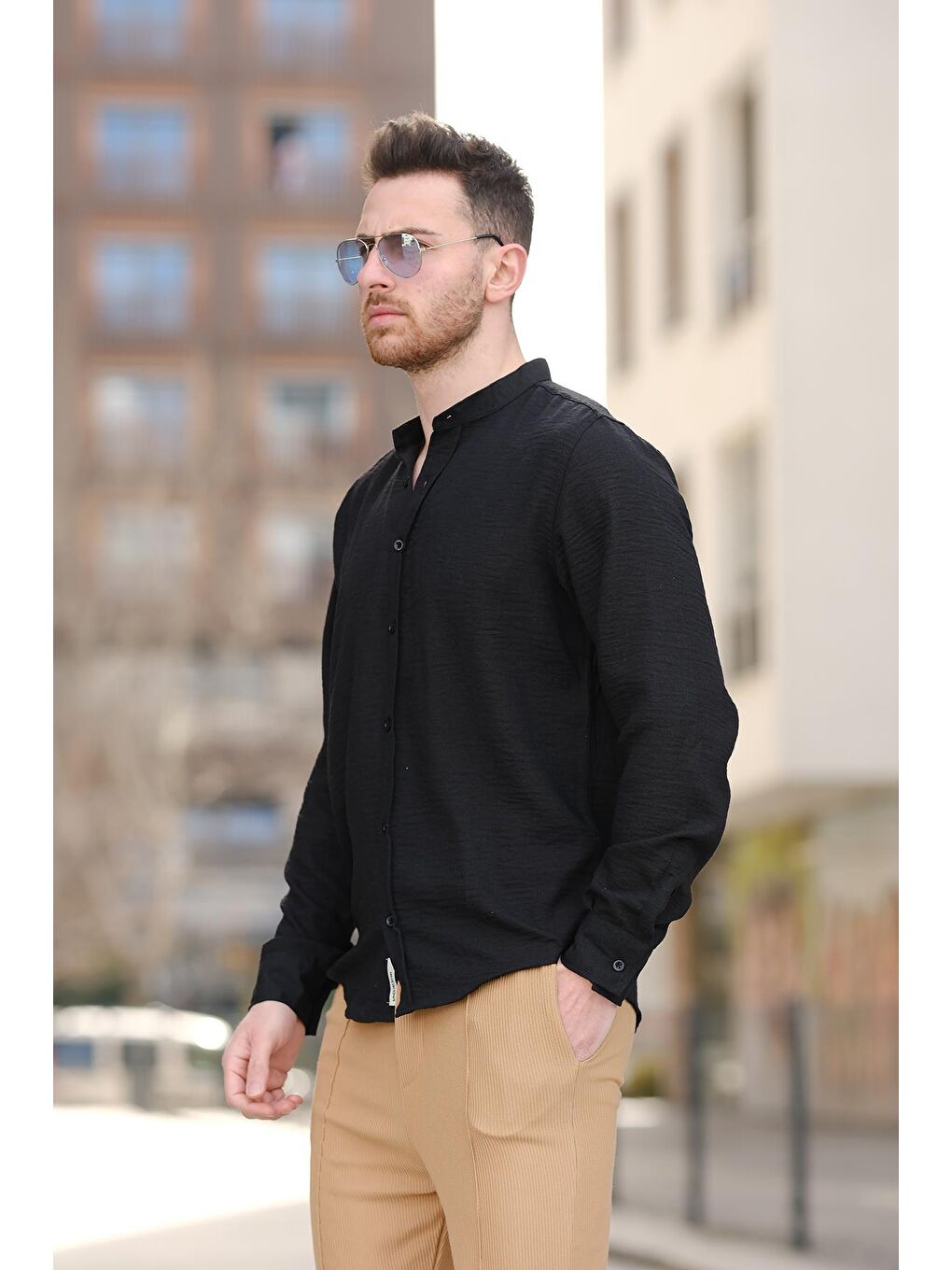 Siyah Kırınkıl Desen Hakim Yaka Erkek Gömlek-2