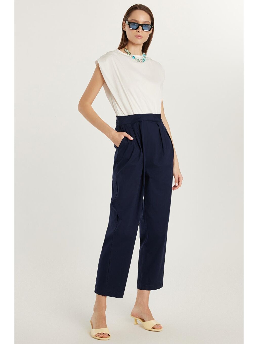 Karışık Kadın Slim Fit Dar Kesim Sıfır Kollu Cepli Bisiklet Yaka Tulum-3