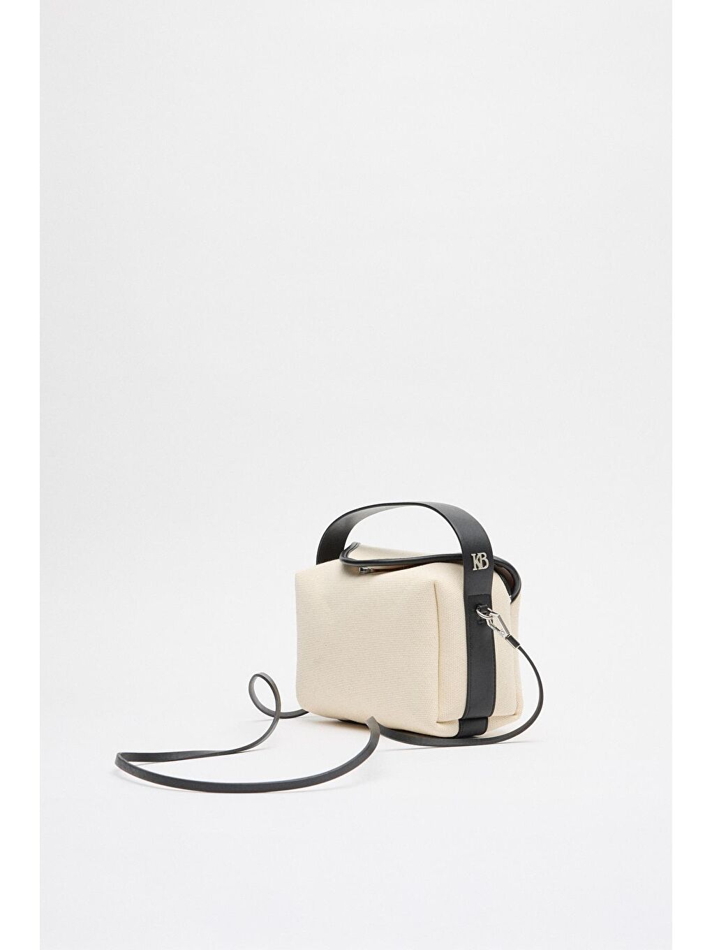 Bej Kanvas Deri Detaylı Kapaklı Çanta Ekru-1