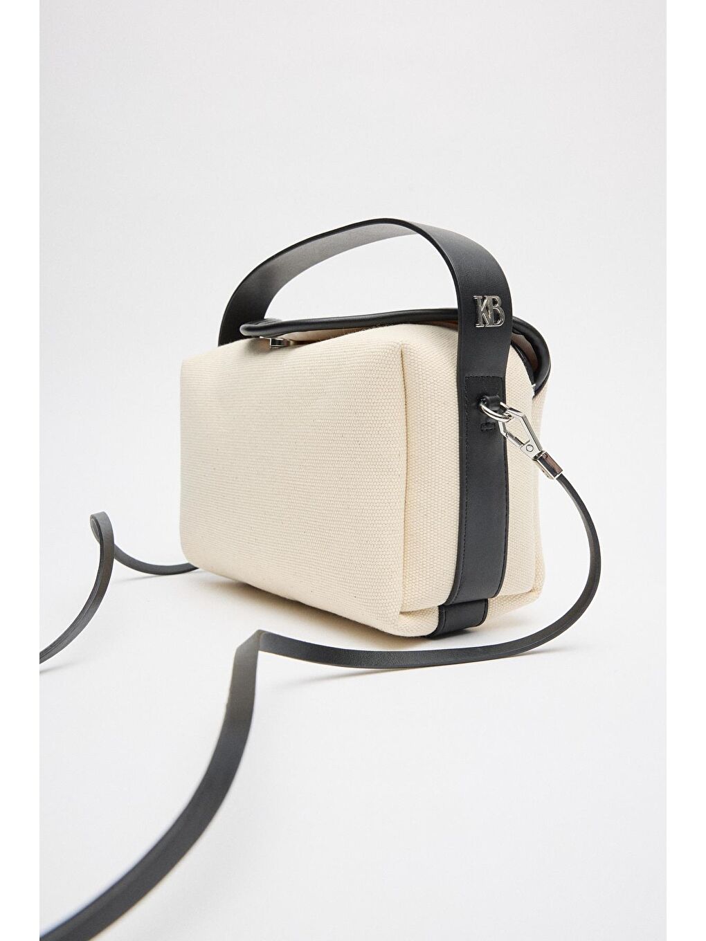 Bej Kanvas Deri Detaylı Kapaklı Çanta Ekru-2