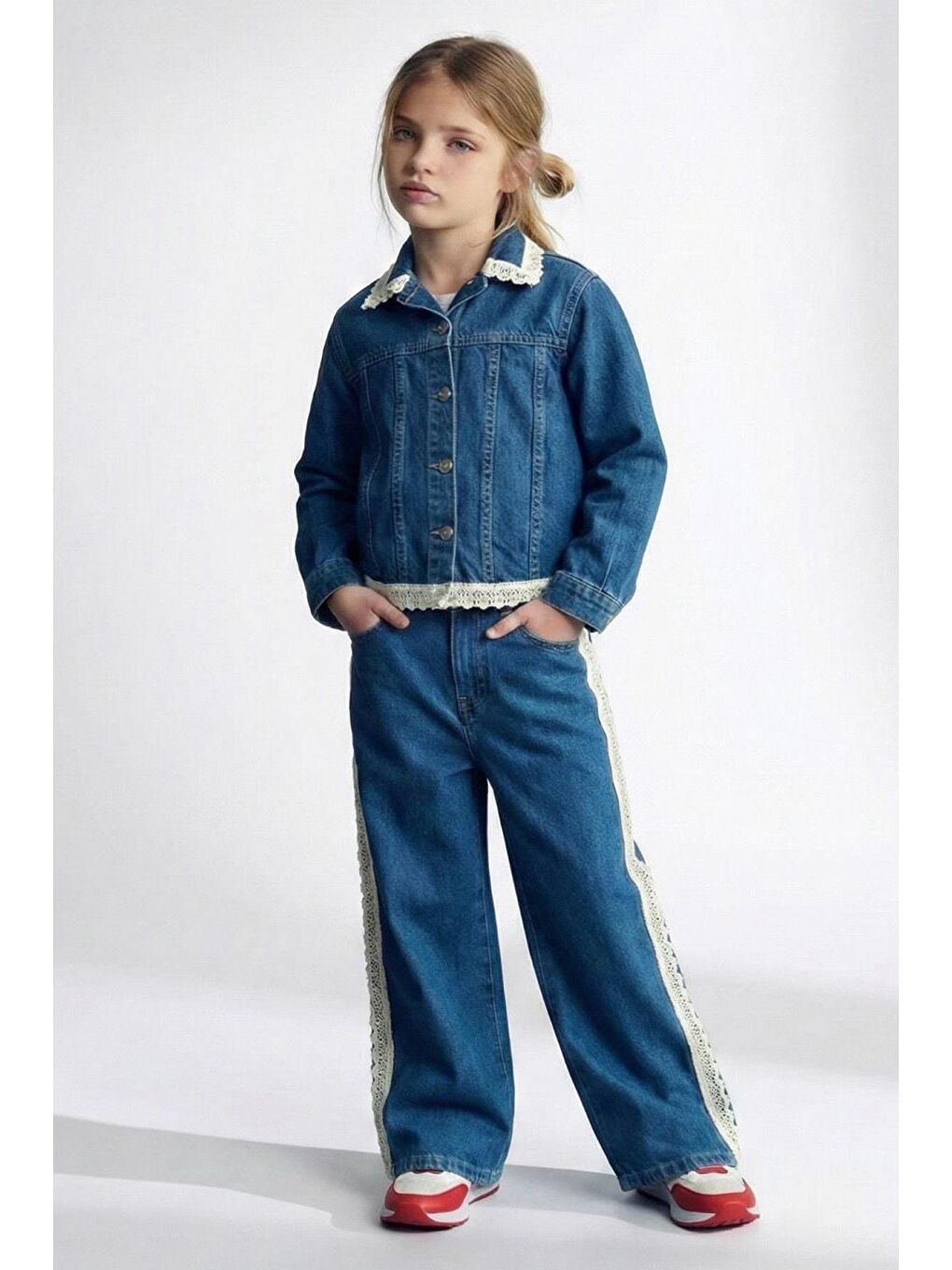 Kız Çocuk Lacivert Şerit Dantel Detaylı Jean Altüst Takım