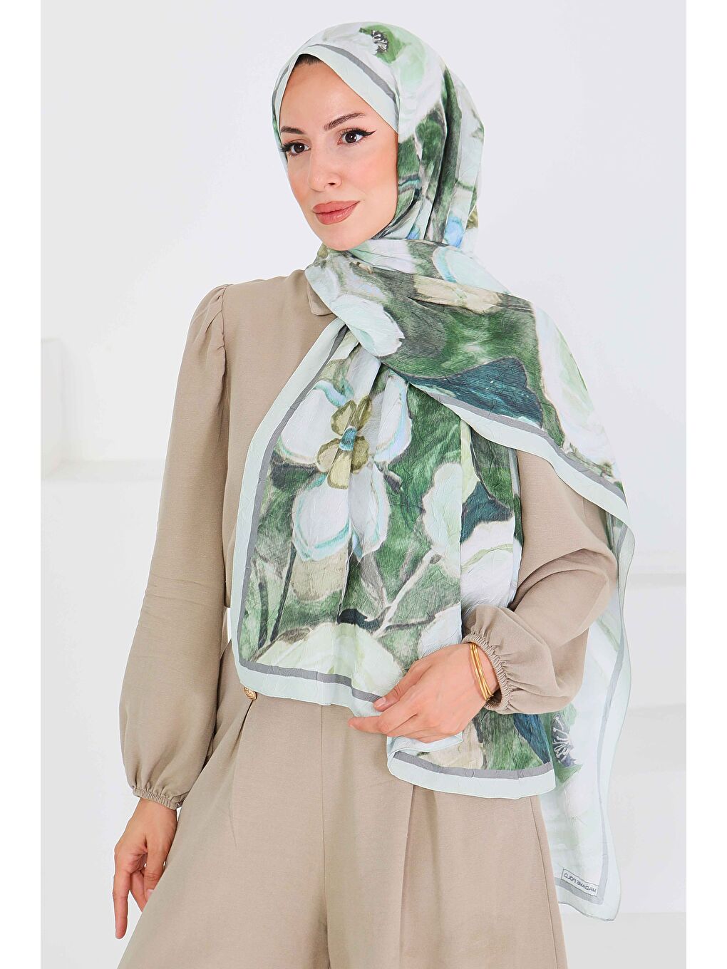 Yeşil Desenli Bambu Kare Şal Mint - 27523-3