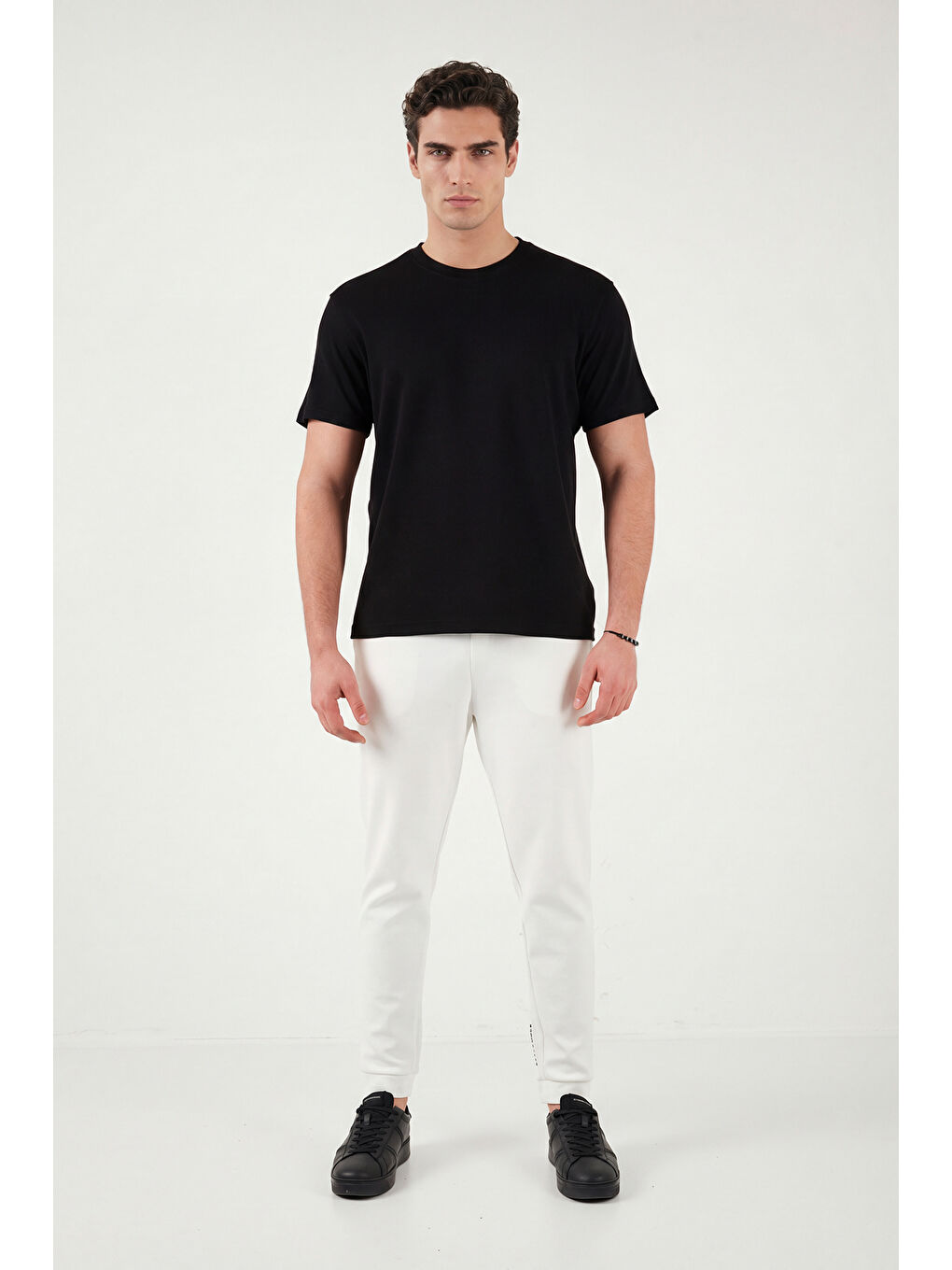 Siyah Pamuklu Regular Fit Bisiklet Yaka T Shirt 5904063-2