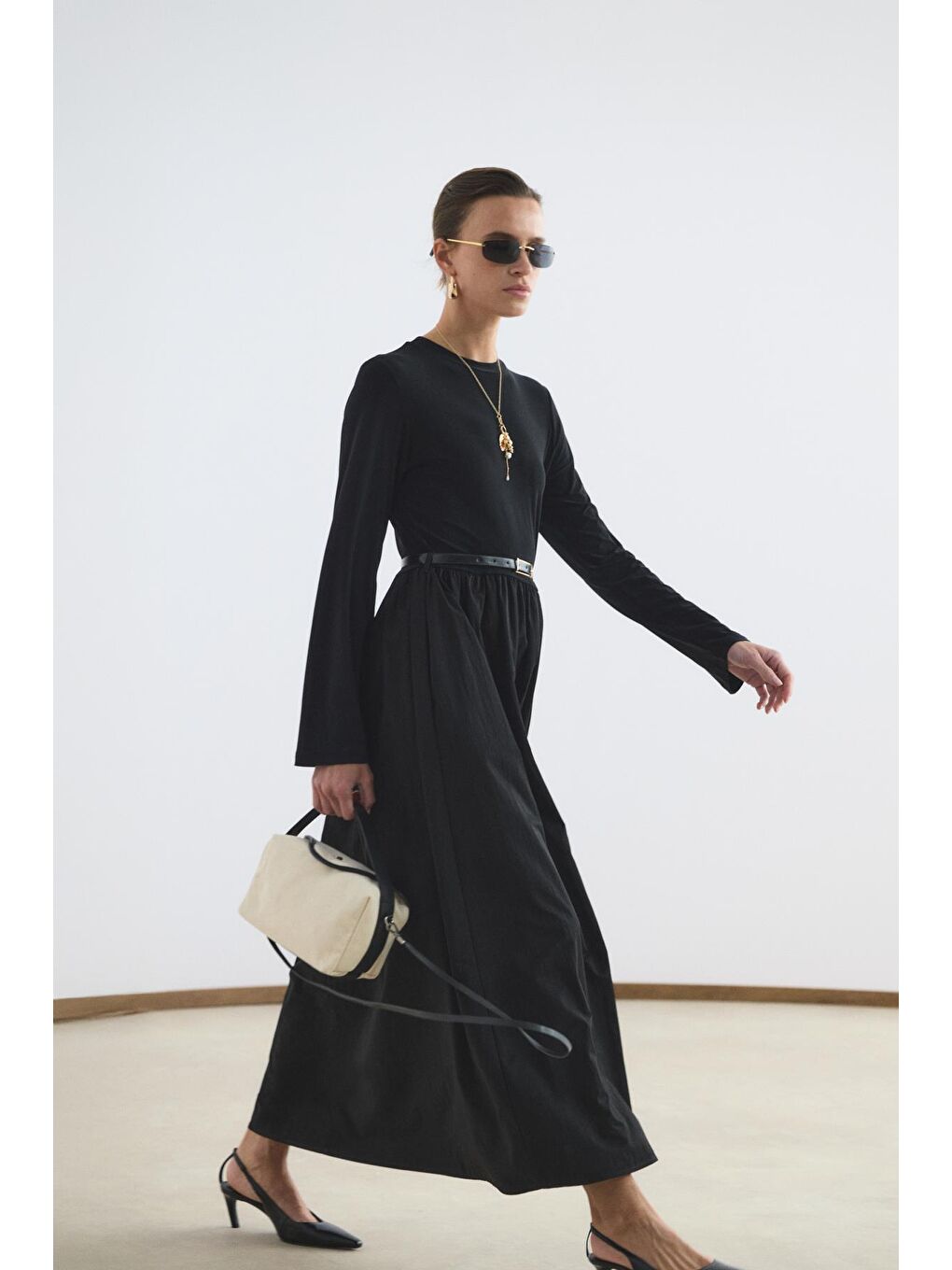 Bej Kanvas Deri Detaylı Kapaklı Çanta Ekru-3