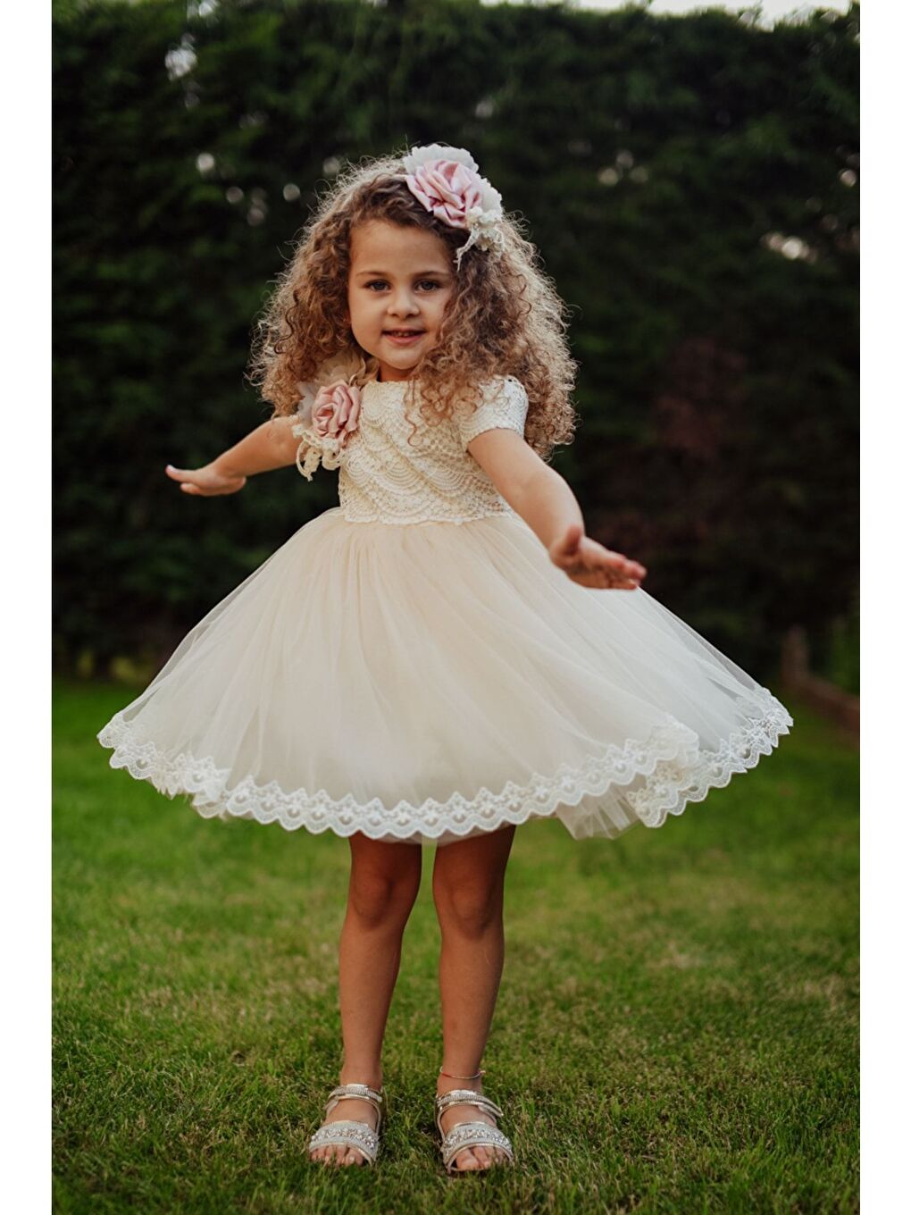 Ekru Saç Aksesuarlı Kısa Abiye Elbise, Kız Çocuk Parti Elbisesi, Dantel Detaylı Elbise_T2231-4