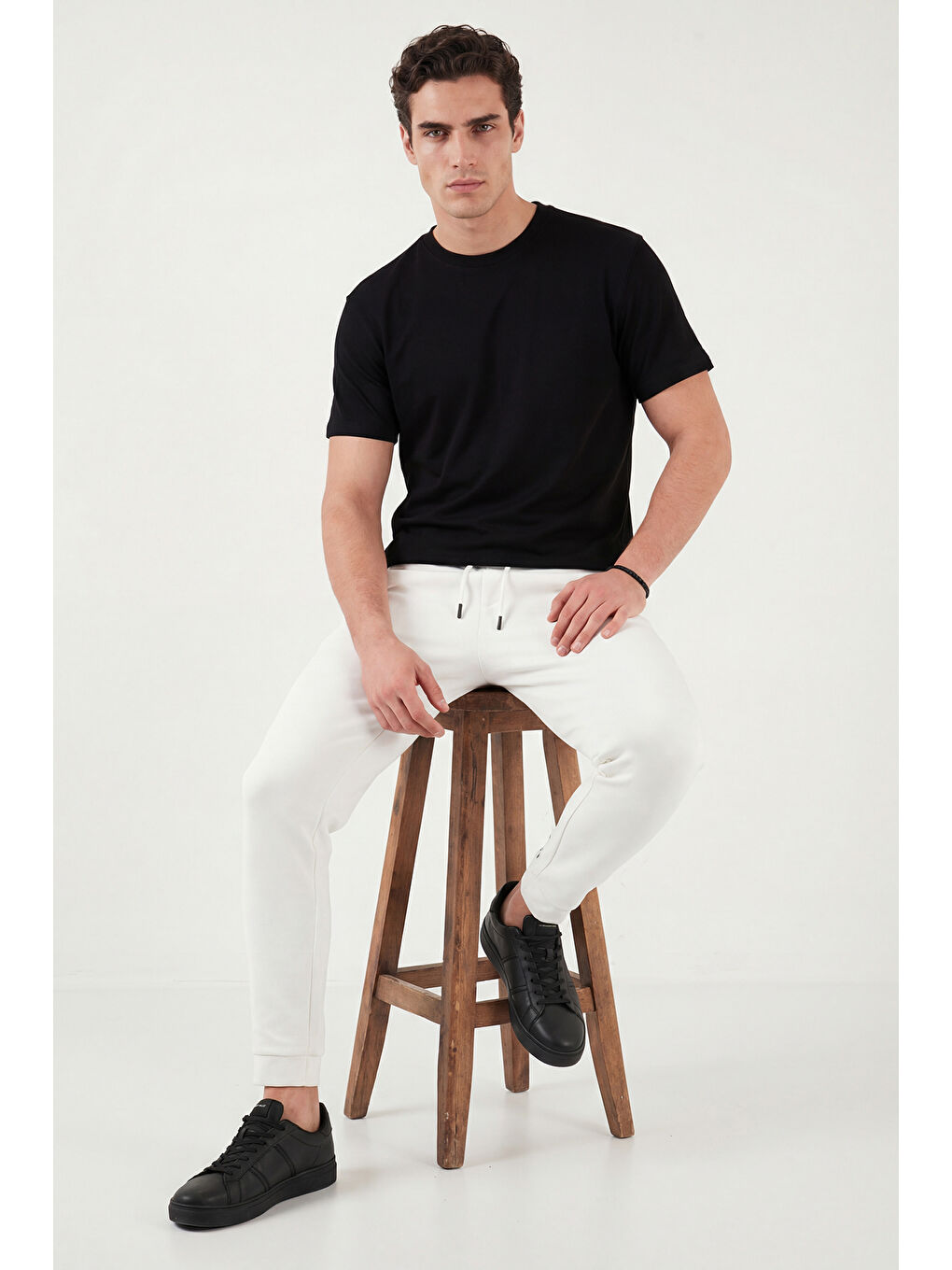 Siyah Pamuklu Regular Fit Bisiklet Yaka T Shirt 5904063-3