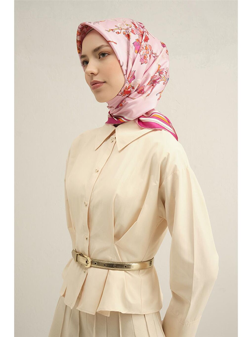 Pembe Çiçek Desenli Saf İpek Sura Eşarp 9316 50-2