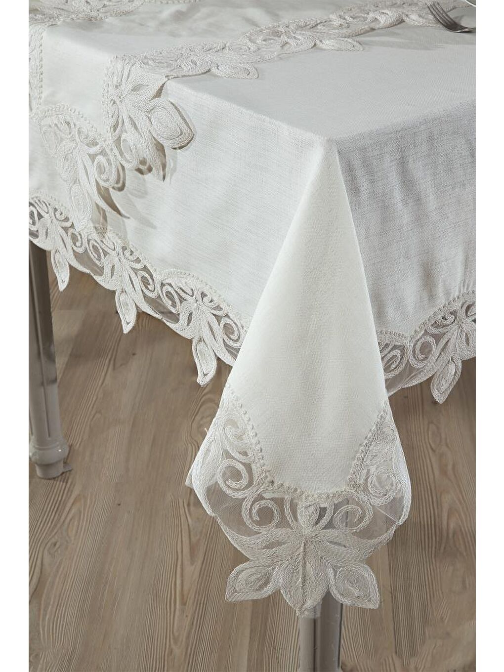 Ekru Fikriye Masa Örtüsü 26 Parça Krem-1