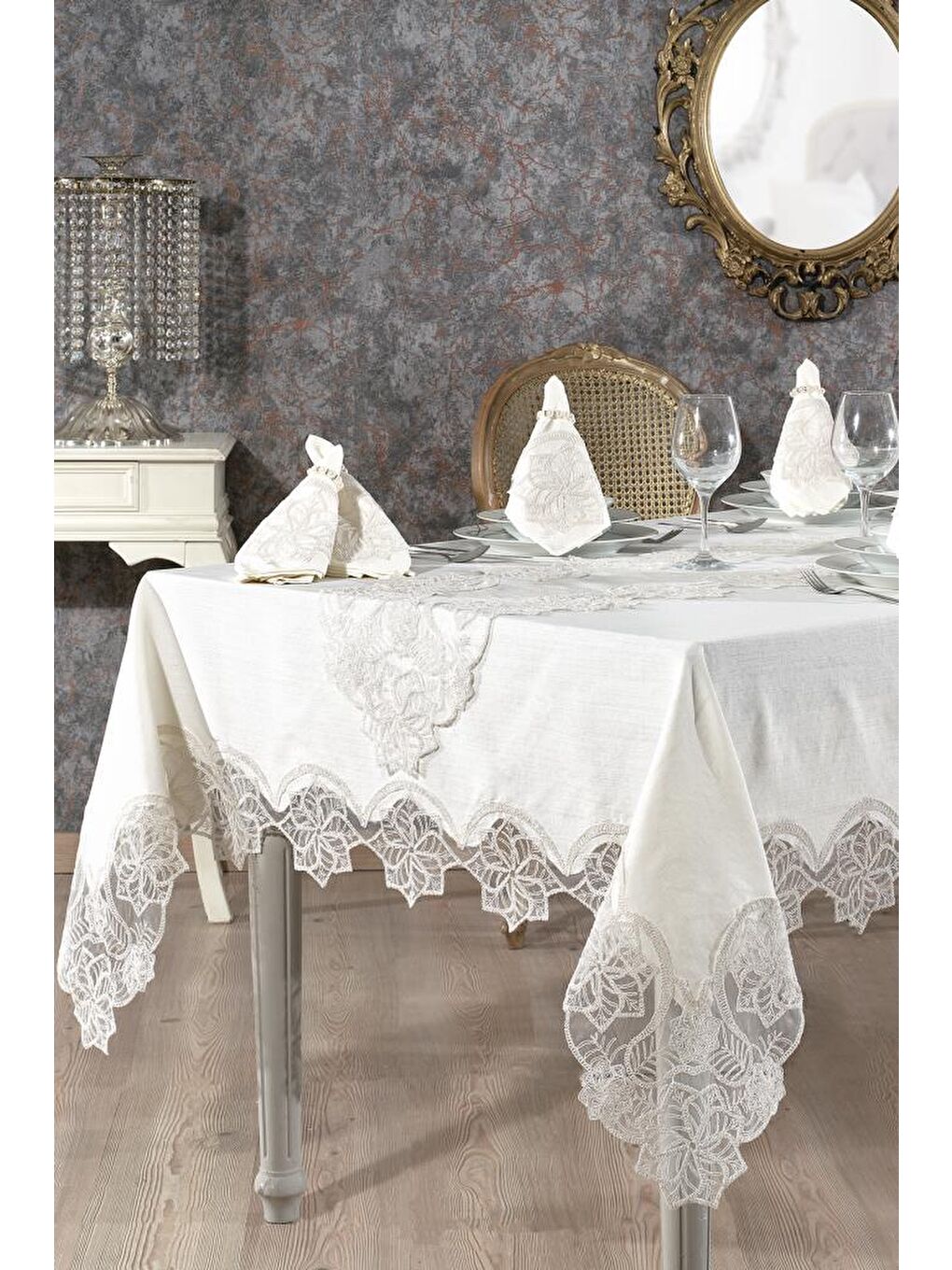Ekru Gönül Masa Örtüsü 26 Parça Krem