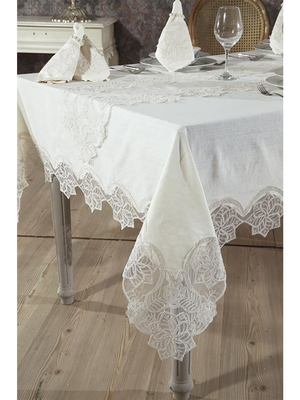 Ekru Gönül Masa Örtüsü 26 Parça Krem-1