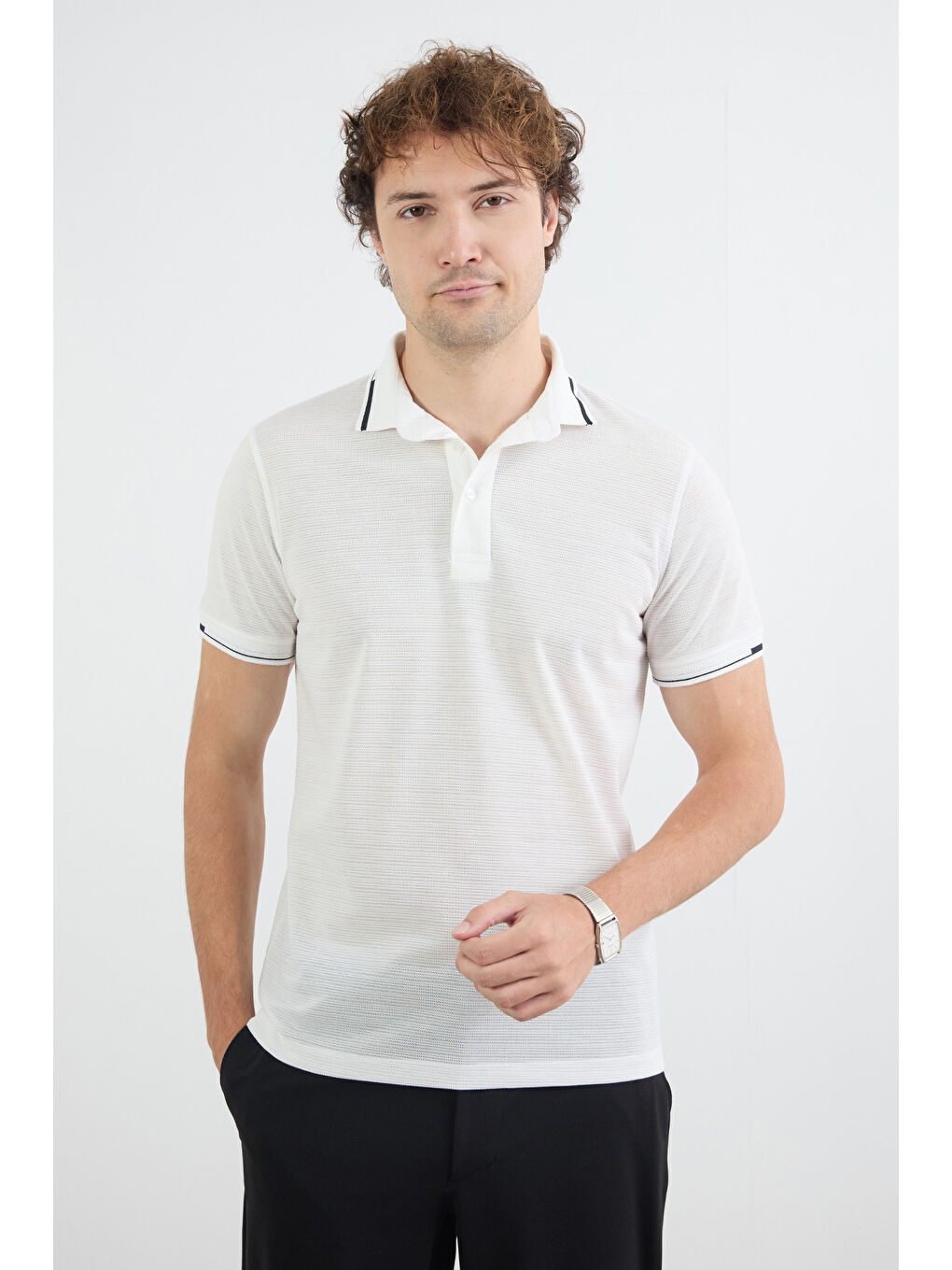 Beyaz Basic Yarım Düğmeli Polo Yaka Slim Fit Tişört