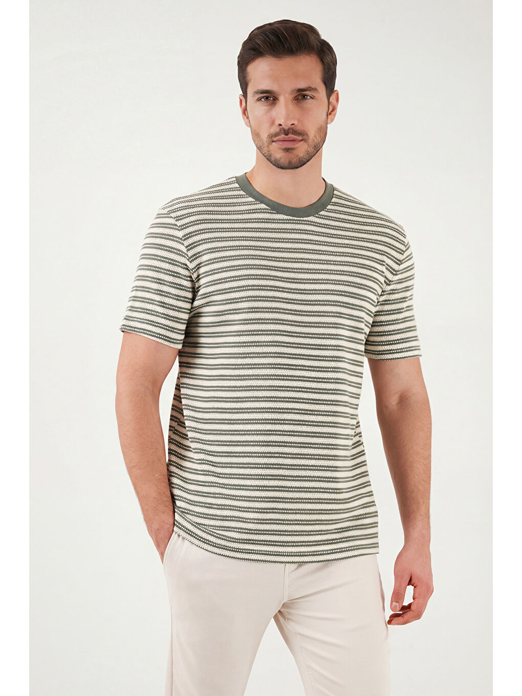 Yeşil Pamuklu Regular Fit Bisiklet Yaka T Shirt 5904027-4