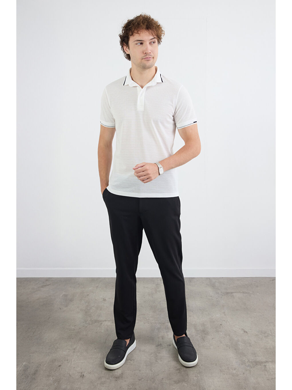 Beyaz Basic Yarım Düğmeli Polo Yaka Slim Fit Tişört-1