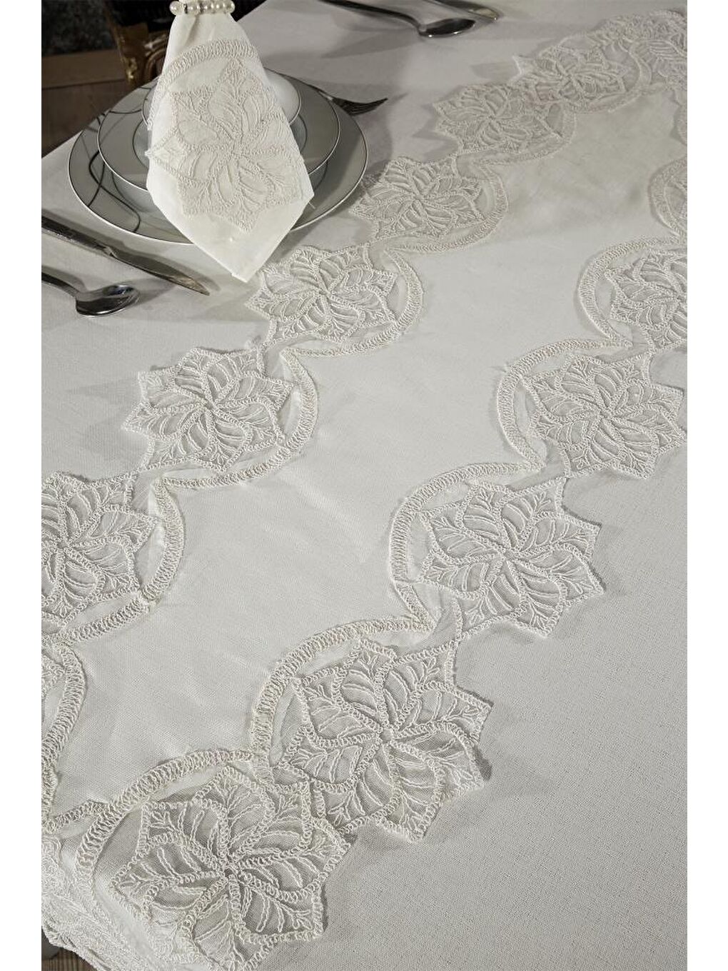 Ekru Gönül Masa Örtüsü 26 Parça Krem-4