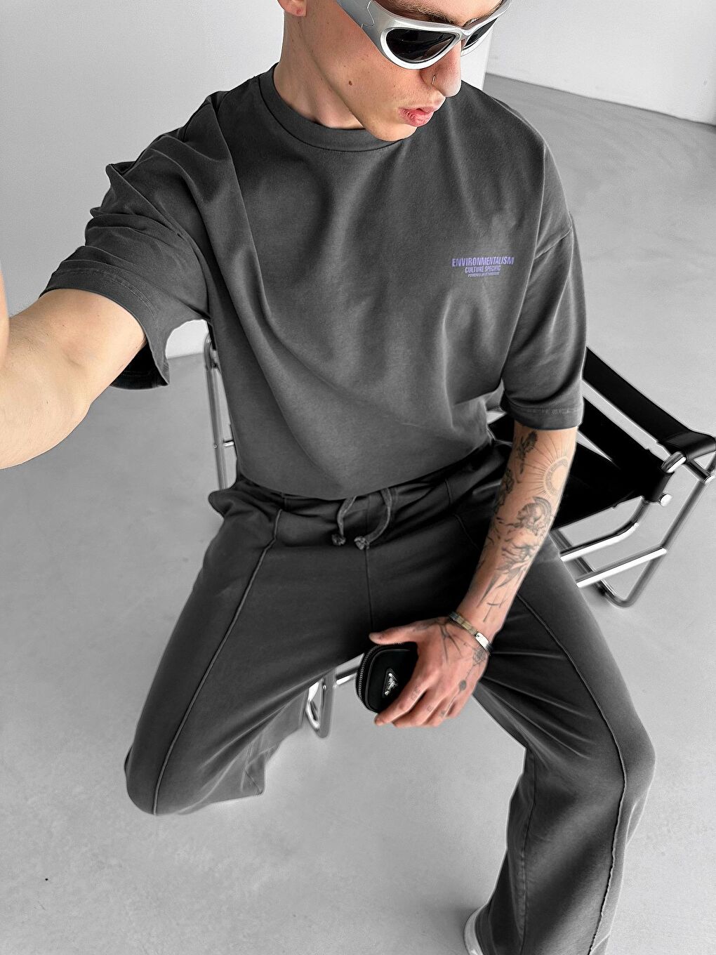 Gri Oversize Eskitme Görünümlü Tişört Füme